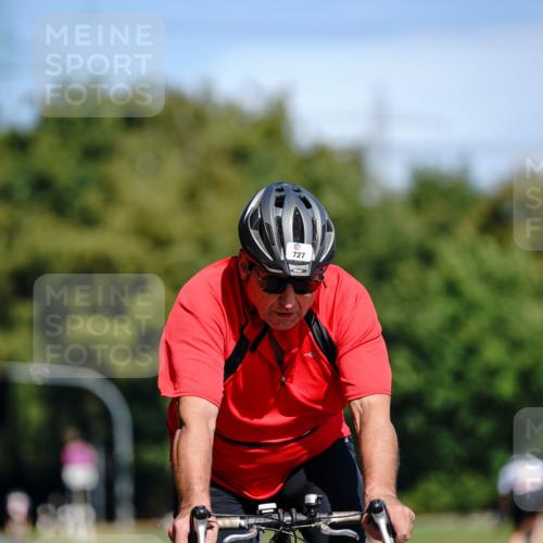 07.09.2025 - 19. Norderstedt Triathlon Michael Burmester http://msf.ph/oto/8834374 07.09.2025 12:18:25 Radfahren 226, 727 meine-sportfotos.de