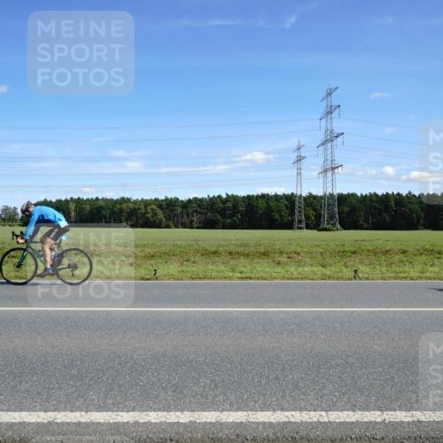 07.09.2025 - 19. Norderstedt Triathlon Michael Burmester http://msf.ph/oto/8834386 07.09.2025 13:58:56 Radfahren 410 meine-sportfotos.de