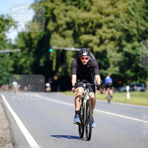 07.09.2025 - 19. Norderstedt Triathlon Michael Burmester http://msf.ph/oto/8834403 07.09.2025 12:18:41 Radfahren 260, 1234 meine-sportfotos.de