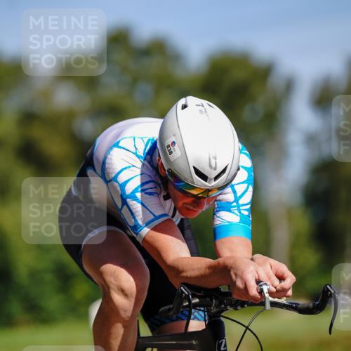 07.09.2025 - 19. Norderstedt Triathlon Michael Burmester http://msf.ph/oto/8834408 07.09.2025 12:18:54 Radfahren 838 meine-sportfotos.de
