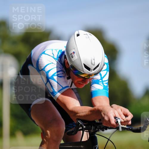 07.09.2025 - 19. Norderstedt Triathlon Michael Burmester http://msf.ph/oto/8834410 07.09.2025 12:18:54 Radfahren 838 meine-sportfotos.de