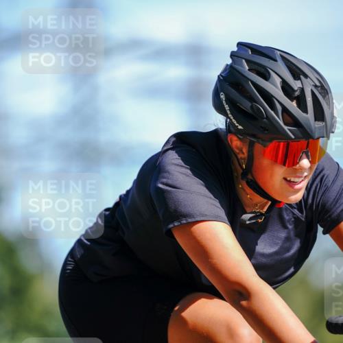07.09.2025 - 19. Norderstedt Triathlon Michael Burmester http://msf.ph/oto/8834414 07.09.2025 12:19:08 Radfahren 1387 meine-sportfotos.de