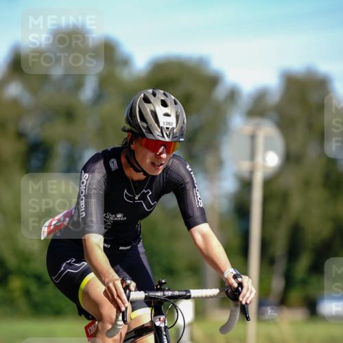 07.09.2025 - 19. Norderstedt Triathlon Michael Burmester http://msf.ph/oto/8834430 07.09.2025 12:19:37 Radfahren 811, 852, 1392 meine-sportfotos.de