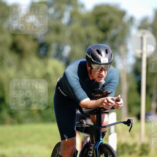 07.09.2025 - 19. Norderstedt Triathlon Michael Burmester http://msf.ph/oto/8834432 07.09.2025 12:19:39 Radfahren 811, 816, 1392 meine-sportfotos.de