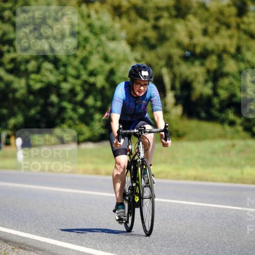 07.09.2025 - 19. Norderstedt Triathlon Michael Burmester http://msf.ph/oto/8834470 07.09.2025 12:20:16 Radfahren 243, 244 meine-sportfotos.de