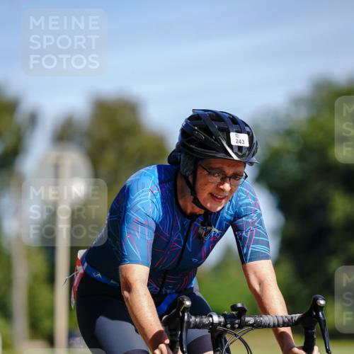 07.09.2025 - 19. Norderstedt Triathlon Michael Burmester http://msf.ph/oto/8834472 07.09.2025 12:20:18 Radfahren 243, 244 meine-sportfotos.de