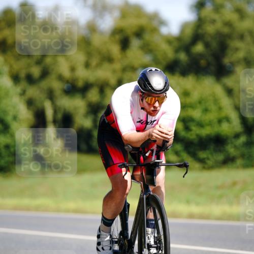 07.09.2025 - 19. Norderstedt Triathlon Michael Burmester http://msf.ph/oto/8834491 07.09.2025 12:20:50 Radfahren 824, 1322 meine-sportfotos.de