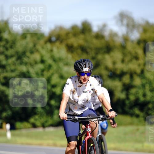 07.09.2025 - 19. Norderstedt Triathlon Michael Burmester http://msf.ph/oto/8834496 07.09.2025 12:20:54 Radfahren 169, 189, 273, 824, 1322 meine-sportfotos.de