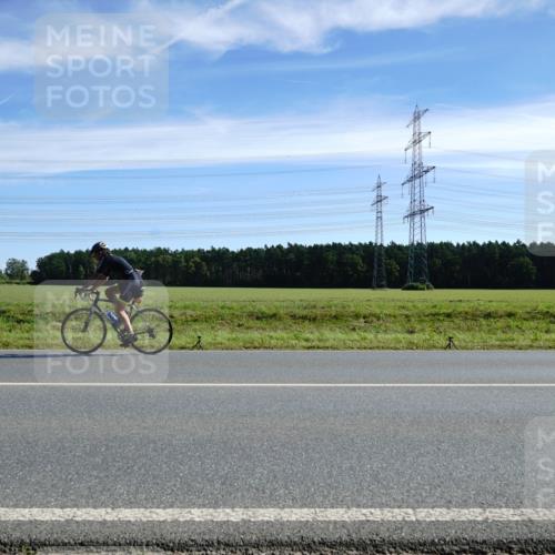 07.09.2025 - 19. Norderstedt Triathlon Michael Burmester http://msf.ph/oto/8834499 07.09.2025 11:58:09 Radfahren 1224 meine-sportfotos.de