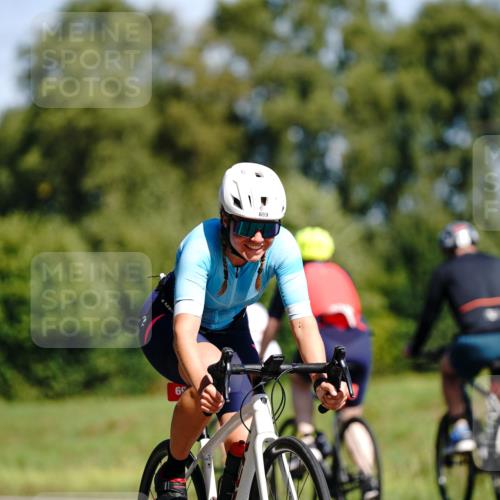 07.09.2025 - 19. Norderstedt Triathlon Michael Burmester http://msf.ph/oto/8834507 07.09.2025 12:21:11 Radfahren 202, 699, 1252, 1378 meine-sportfotos.de