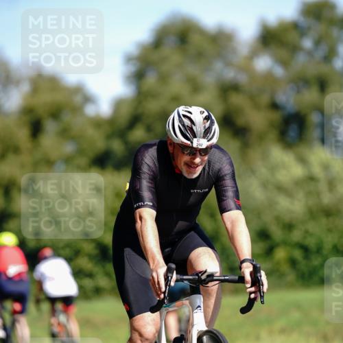 07.09.2025 - 19. Norderstedt Triathlon Michael Burmester http://msf.ph/oto/8834511 07.09.2025 12:21:12 Radfahren 176, 202, 699, 1252, 1378 meine-sportfotos.de