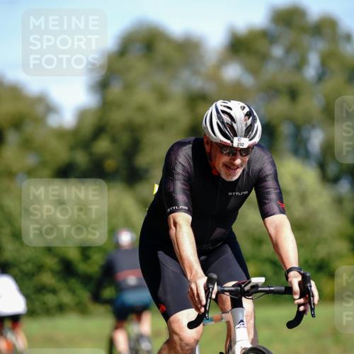 07.09.2025 - 19. Norderstedt Triathlon Michael Burmester http://msf.ph/oto/8834513 07.09.2025 12:21:12 Radfahren 176, 202, 699, 1252, 1378 meine-sportfotos.de