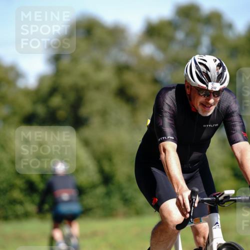 07.09.2025 - 19. Norderstedt Triathlon Michael Burmester http://msf.ph/oto/8834514 07.09.2025 12:21:12 Radfahren 176, 202, 699, 1252, 1378 meine-sportfotos.de