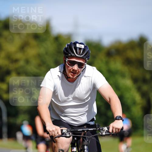 07.09.2025 - 19. Norderstedt Triathlon Michael Burmester http://msf.ph/oto/8834519 07.09.2025 12:21:28 Radfahren 709, 1224 meine-sportfotos.de