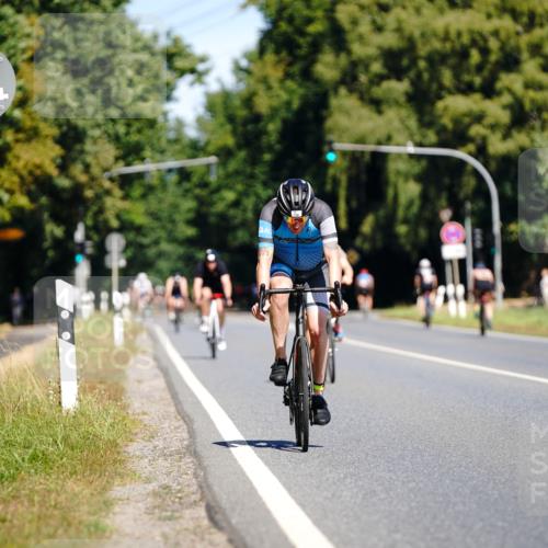 07.09.2025 - 19. Norderstedt Triathlon Michael Burmester http://msf.ph/oto/8834526 07.09.2025 12:21:42 Radfahren 730 meine-sportfotos.de