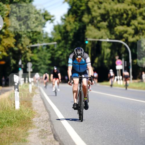 07.09.2025 - 19. Norderstedt Triathlon Michael Burmester http://msf.ph/oto/8834527 07.09.2025 12:21:42 Radfahren 730 meine-sportfotos.de