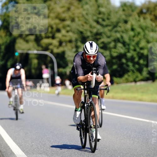 07.09.2025 - 19. Norderstedt Triathlon Michael Burmester http://msf.ph/oto/8834537 07.09.2025 12:21:55 Radfahren 218, 250, 1342 meine-sportfotos.de