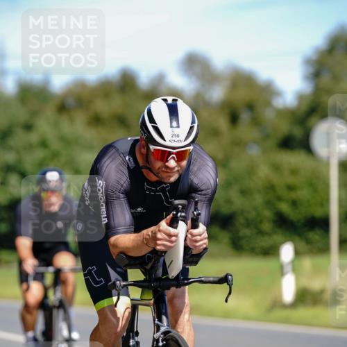 07.09.2025 - 19. Norderstedt Triathlon Michael Burmester http://msf.ph/oto/8834538 07.09.2025 12:21:56 Radfahren 218, 250, 1342 meine-sportfotos.de