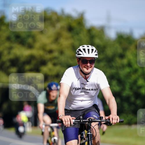 07.09.2025 - 19. Norderstedt Triathlon Michael Burmester http://msf.ph/oto/8834549 07.09.2025 12:22:04 Radfahren 188, 1346, 1398 meine-sportfotos.de