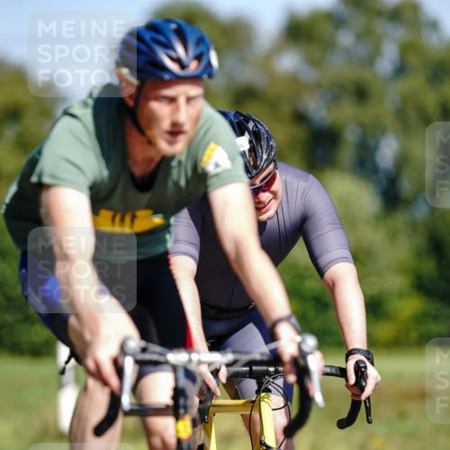 07.09.2025 - 19. Norderstedt Triathlon Michael Burmester http://msf.ph/oto/8834553 07.09.2025 12:22:06 Radfahren 188, 1346, 1398 meine-sportfotos.de