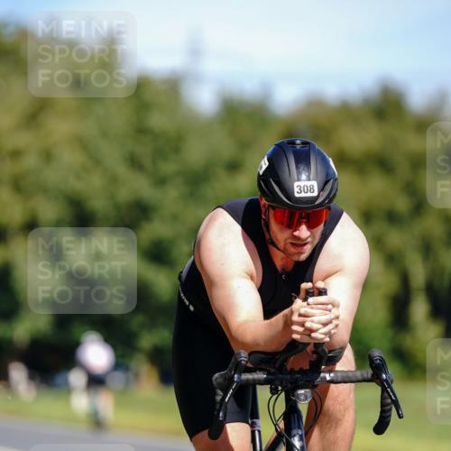 07.09.2025 - 19. Norderstedt Triathlon Michael Burmester http://msf.ph/oto/8834558 07.09.2025 12:22:19 Radfahren 236, 308, 783, 1359 meine-sportfotos.de