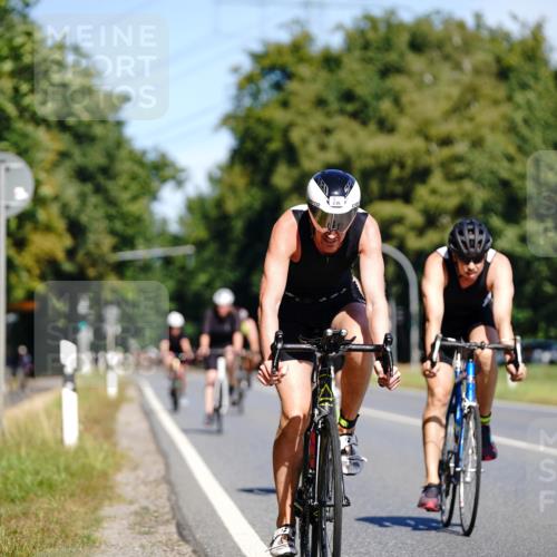 07.09.2025 - 19. Norderstedt Triathlon Michael Burmester http://msf.ph/oto/8834560 07.09.2025 12:22:20 Radfahren 236, 308, 783, 1359 meine-sportfotos.de