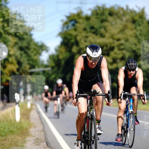 07.09.2025 - 19. Norderstedt Triathlon Michael Burmester http://msf.ph/oto/8834561 07.09.2025 12:22:20 Radfahren 236, 308, 783, 1359 meine-sportfotos.de