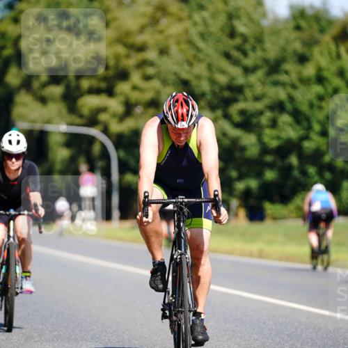 07.09.2025 - 19. Norderstedt Triathlon Michael Burmester http://msf.ph/oto/8834570 07.09.2025 12:22:25 Radfahren 725, 757, 792, 1338, 1359 meine-sportfotos.de
