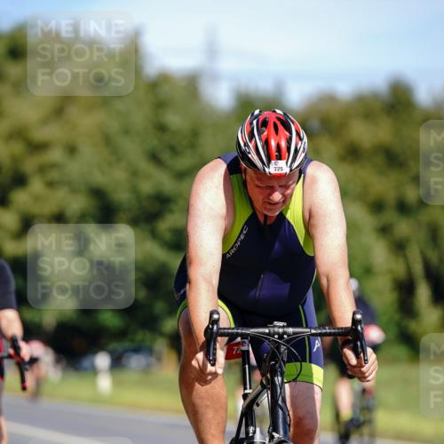 07.09.2025 - 19. Norderstedt Triathlon Michael Burmester http://msf.ph/oto/8834574 07.09.2025 12:22:26 Radfahren 725, 757, 792, 1338 meine-sportfotos.de