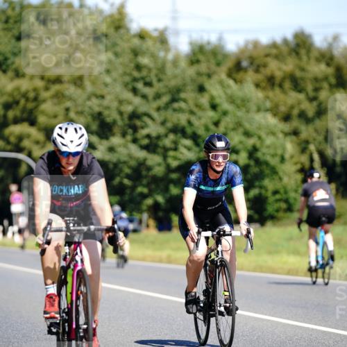 07.09.2025 - 19. Norderstedt Triathlon Michael Burmester http://msf.ph/oto/8834599 07.09.2025 12:22:54 Radfahren 283, 820, 856, 1268 meine-sportfotos.de