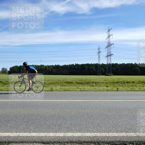 07.09.2025 - 19. Norderstedt Triathlon Michael Burmester http://msf.ph/oto/8834613 07.09.2025 11:58:41 Radfahren 165, 730, 856, 1320 meine-sportfotos.de