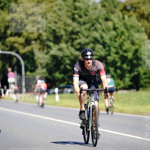 07.09.2025 - 19. Norderstedt Triathlon Michael Burmester http://msf.ph/oto/8834620 07.09.2025 12:23:03 Radfahren 1249, 1293 meine-sportfotos.de