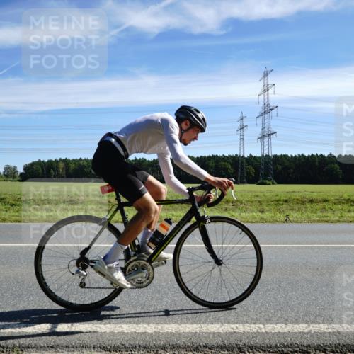 07.09.2025 - 19. Norderstedt Triathlon Michael Burmester http://msf.ph/oto/8834623 07.09.2025 11:58:44 Radfahren 165, 856, 1320 meine-sportfotos.de