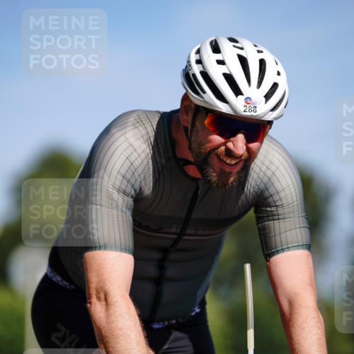 07.09.2025 - 19. Norderstedt Triathlon Michael Burmester http://msf.ph/oto/8834640 07.09.2025 12:23:08 Radfahren 208, 288, 810, 1249 meine-sportfotos.de