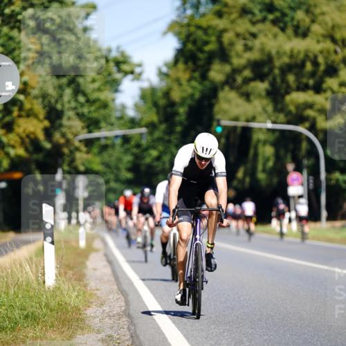 07.09.2025 - 19. Norderstedt Triathlon Michael Burmester http://msf.ph/oto/8834644 07.09.2025 12:23:15 Radfahren 167 meine-sportfotos.de