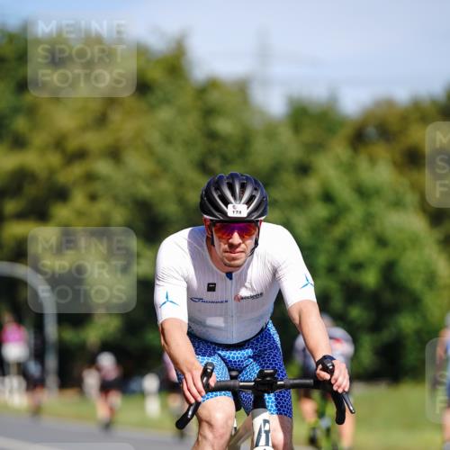 07.09.2025 - 19. Norderstedt Triathlon Michael Burmester http://msf.ph/oto/8834652 07.09.2025 12:23:19 Radfahren 167, 174, 758 meine-sportfotos.de