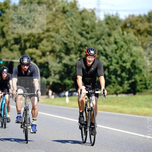 07.09.2025 - 19. Norderstedt Triathlon Michael Burmester http://msf.ph/oto/8834668 07.09.2025 12:23:30 Radfahren 173, 835, 1296, 1379 meine-sportfotos.de