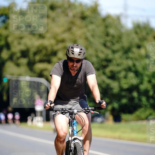 07.09.2025 - 19. Norderstedt Triathlon Michael Burmester http://msf.ph/oto/8834675 07.09.2025 12:23:36 Radfahren 224, 786, 1290 meine-sportfotos.de