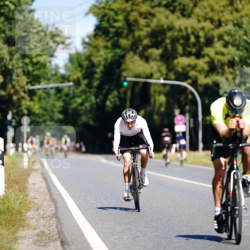 07.09.2025 - 19. Norderstedt Triathlon Michael Burmester http://msf.ph/oto/8834705 07.09.2025 12:23:58 Radfahren 165, 1351 meine-sportfotos.de
