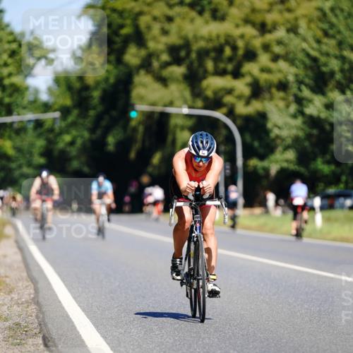 07.09.2025 - 19. Norderstedt Triathlon Michael Burmester http://msf.ph/oto/8834719 07.09.2025 12:24:13 Radfahren 261, 756, 798 meine-sportfotos.de