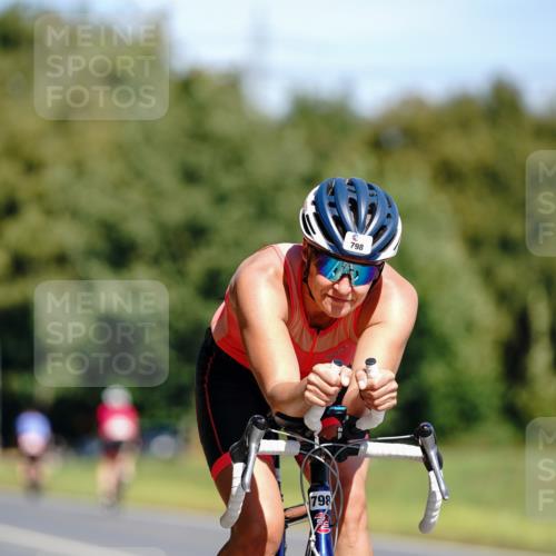 07.09.2025 - 19. Norderstedt Triathlon Michael Burmester http://msf.ph/oto/8834721 07.09.2025 12:24:14 Radfahren 261, 756, 798 meine-sportfotos.de