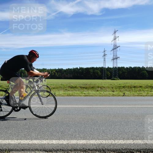 07.09.2025 - 19. Norderstedt Triathlon Michael Burmester http://msf.ph/oto/8834722 07.09.2025 11:59:08 Radfahren 191, 835, 1379 meine-sportfotos.de