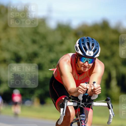 07.09.2025 - 19. Norderstedt Triathlon Michael Burmester http://msf.ph/oto/8834723 07.09.2025 12:24:14 Radfahren 261, 756, 798 meine-sportfotos.de