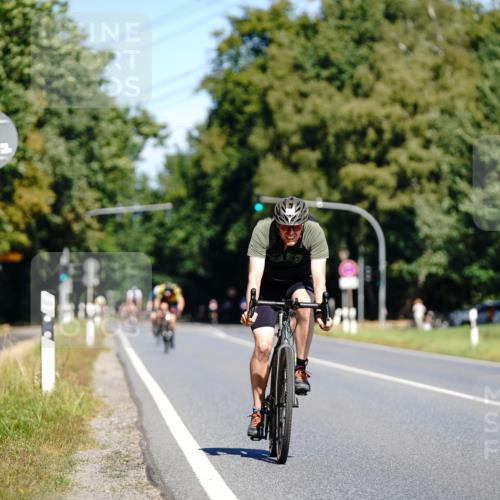 07.09.2025 - 19. Norderstedt Triathlon Michael Burmester http://msf.ph/oto/8834735 07.09.2025 12:24:23 Radfahren 249, 802, 1350 meine-sportfotos.de