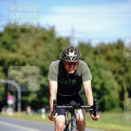 07.09.2025 - 19. Norderstedt Triathlon Michael Burmester http://msf.ph/oto/8834737 07.09.2025 12:24:25 Radfahren 802, 1350 meine-sportfotos.de
