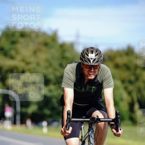 07.09.2025 - 19. Norderstedt Triathlon Michael Burmester http://msf.ph/oto/8834739 07.09.2025 12:24:25 Radfahren 802, 1350 meine-sportfotos.de