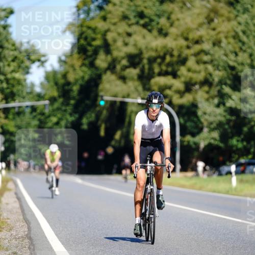 07.09.2025 - 19. Norderstedt Triathlon Michael Burmester http://msf.ph/oto/8834751 07.09.2025 12:24:37 Radfahren 814 meine-sportfotos.de