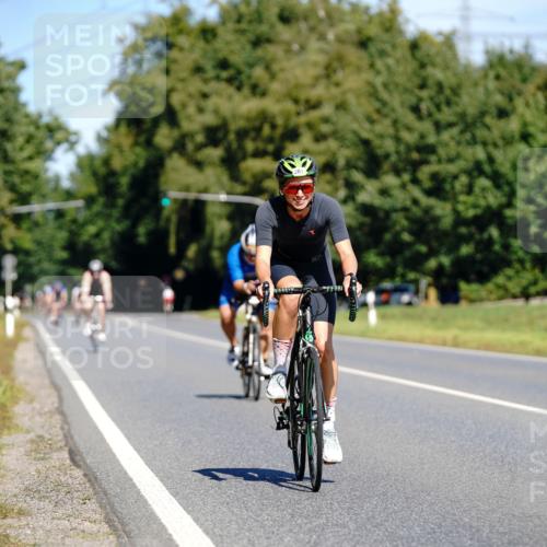 07.09.2025 - 19. Norderstedt Triathlon Michael Burmester http://msf.ph/oto/8834762 07.09.2025 12:25:03 Radfahren 301, 825 meine-sportfotos.de