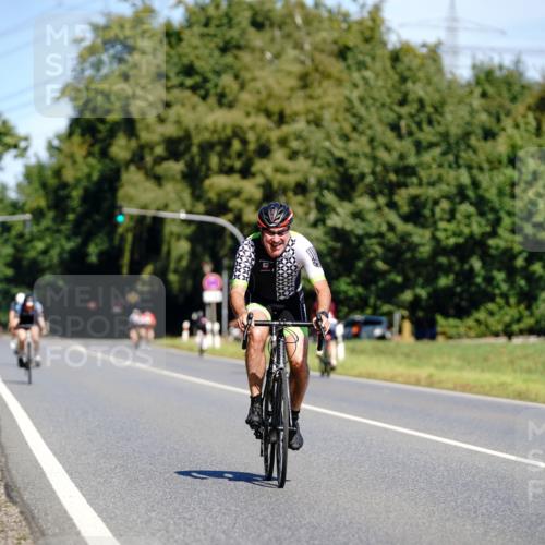 07.09.2025 - 19. Norderstedt Triathlon Michael Burmester http://msf.ph/oto/8834782 07.09.2025 12:25:25 Radfahren 898 meine-sportfotos.de