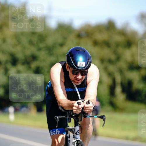07.09.2025 - 19. Norderstedt Triathlon Michael Burmester http://msf.ph/oto/8834794 07.09.2025 12:25:43 Radfahren 850 meine-sportfotos.de